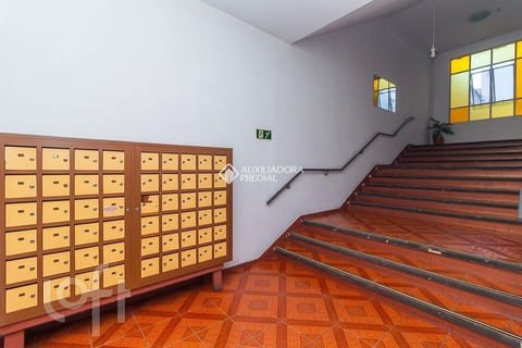 Image 11 - 253025